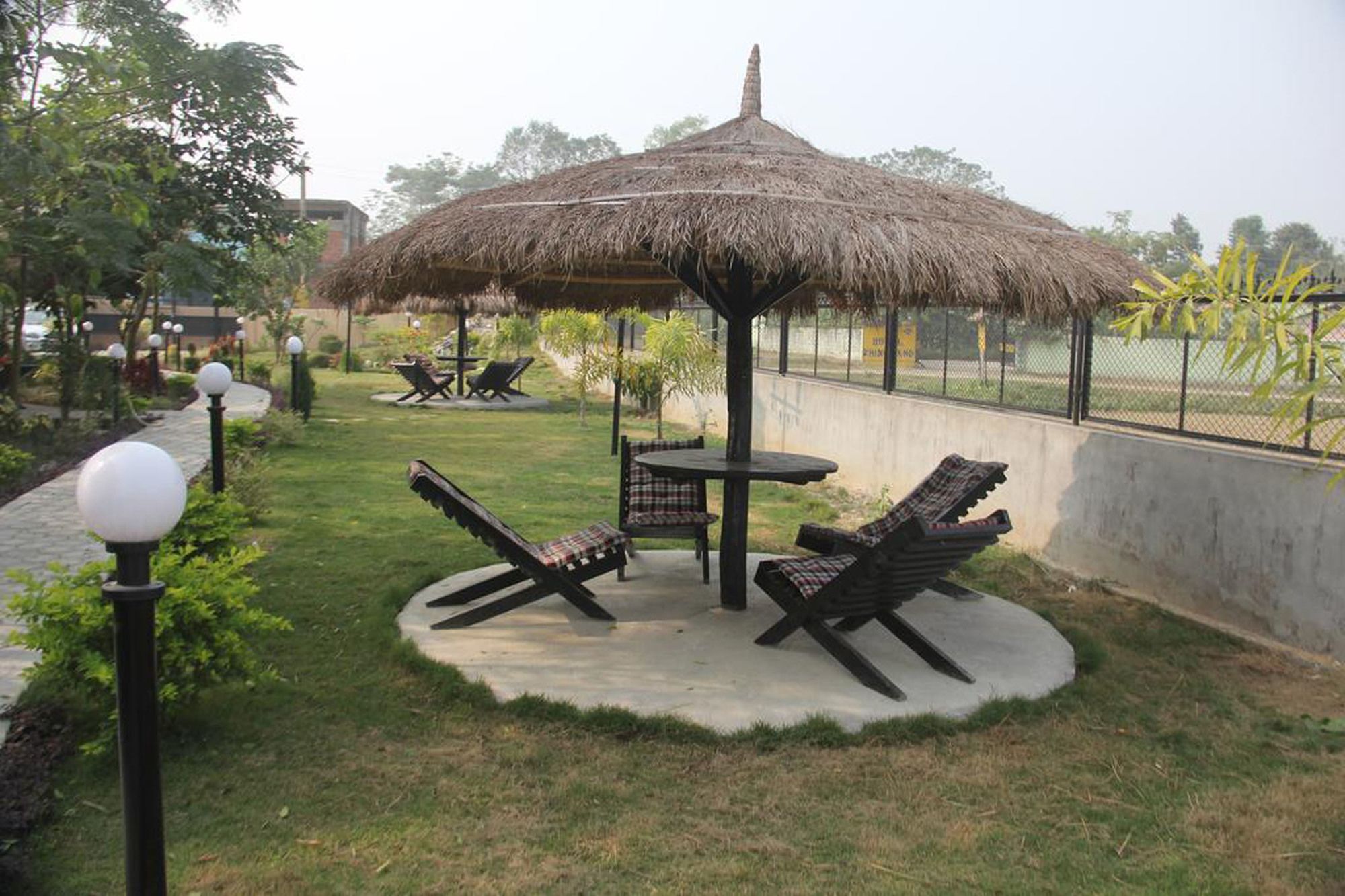 Motherland Resort Sauraha Exterior foto