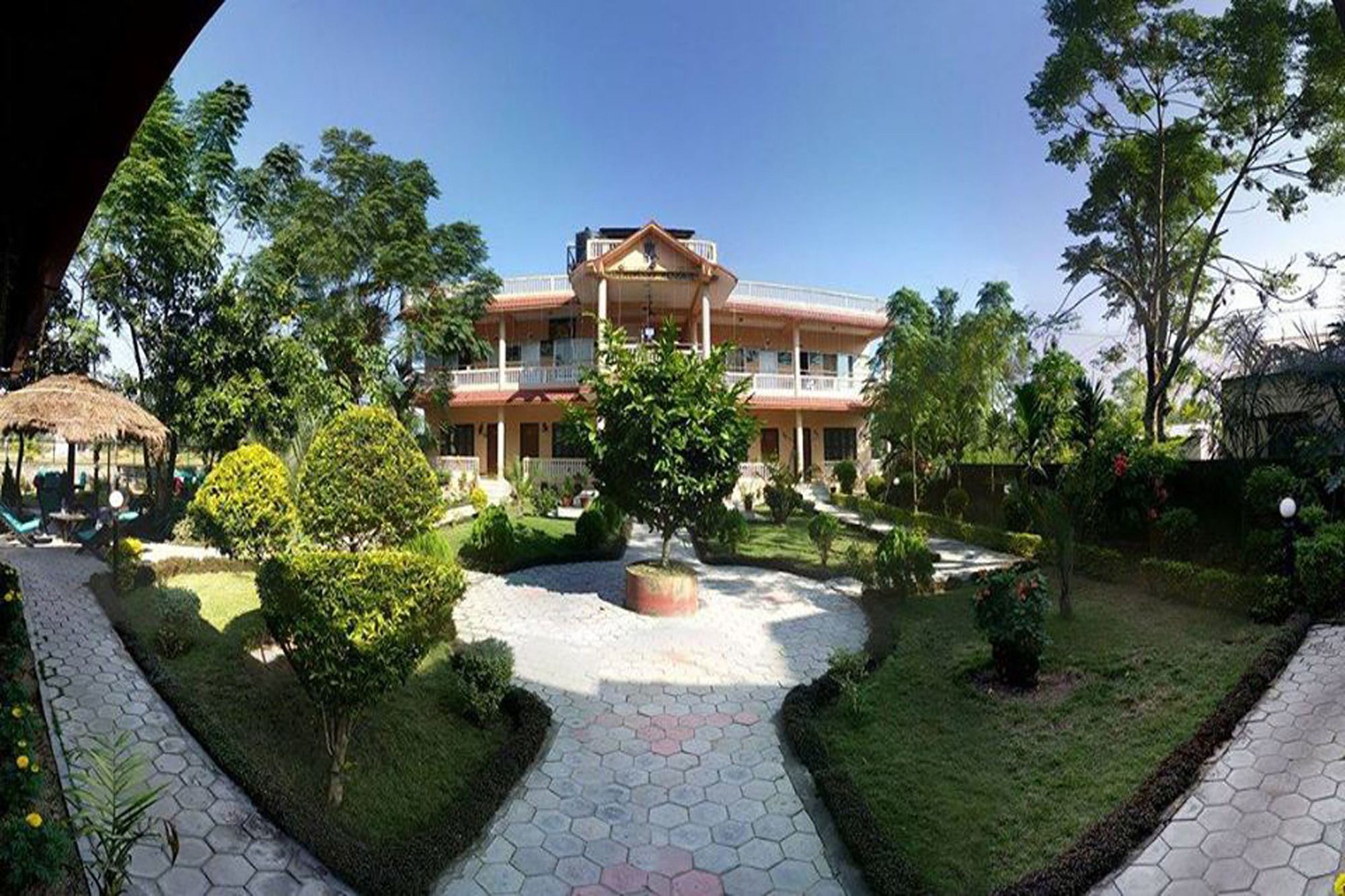 Motherland Resort Sauraha Exterior foto